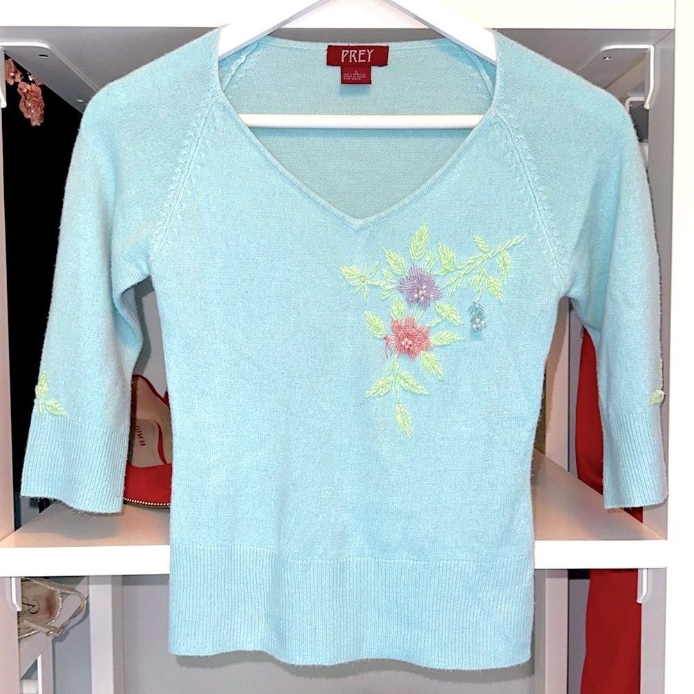 Powder Blue Vintage V-neck Sweater with Beaded Flowers 3/4 sleeves